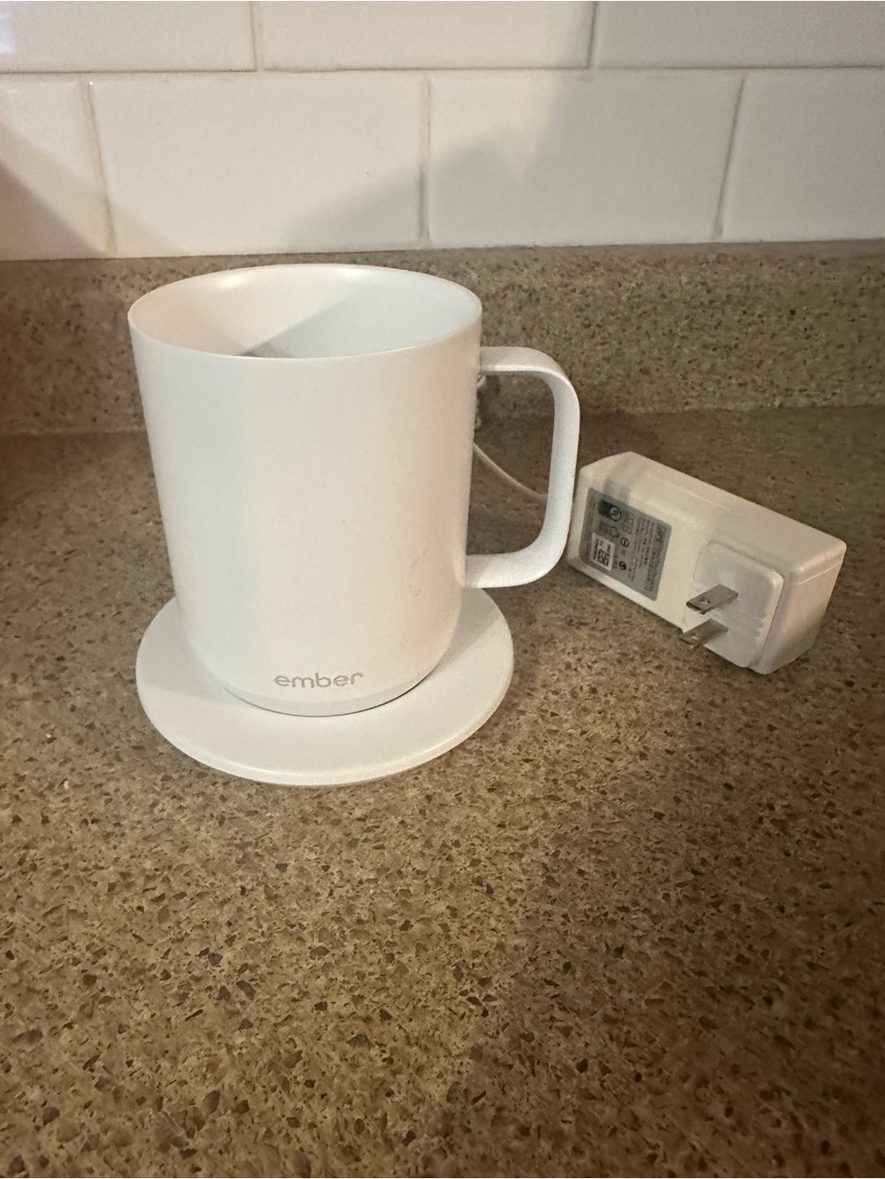 Ember White Temperature Control Mug with Charging Coaster - EUC